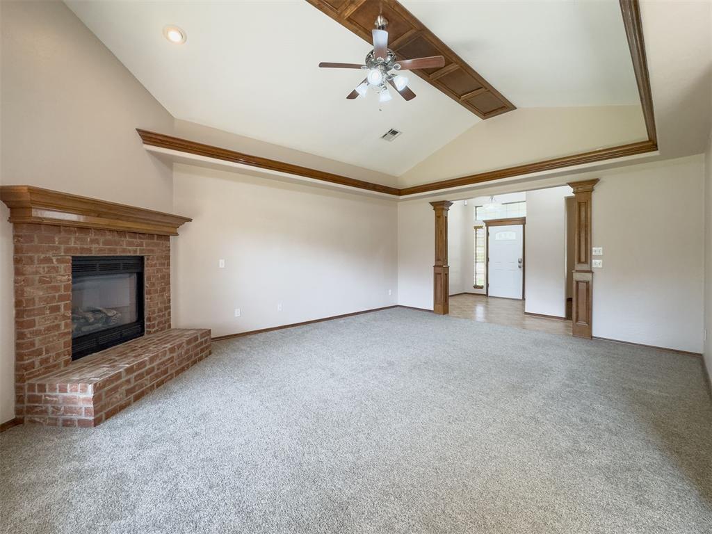 301 N Emerald Way