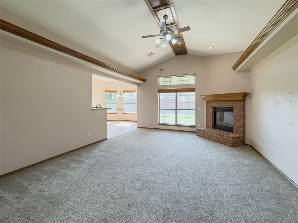 301 N Emerald Way