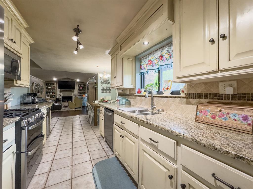 2612 Clover Glen Drive