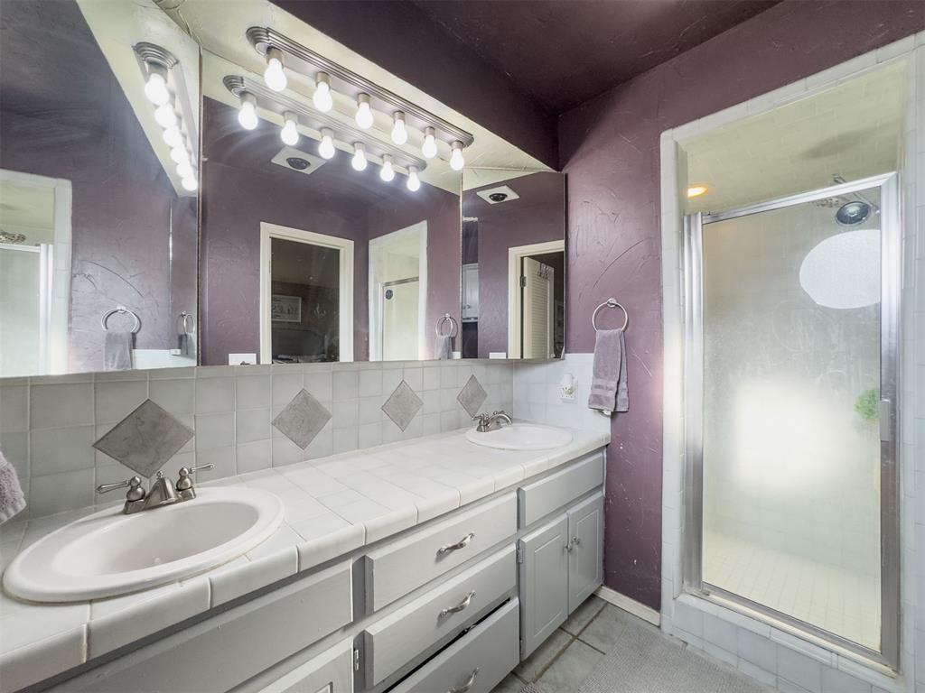 2612 Clover Glen Drive