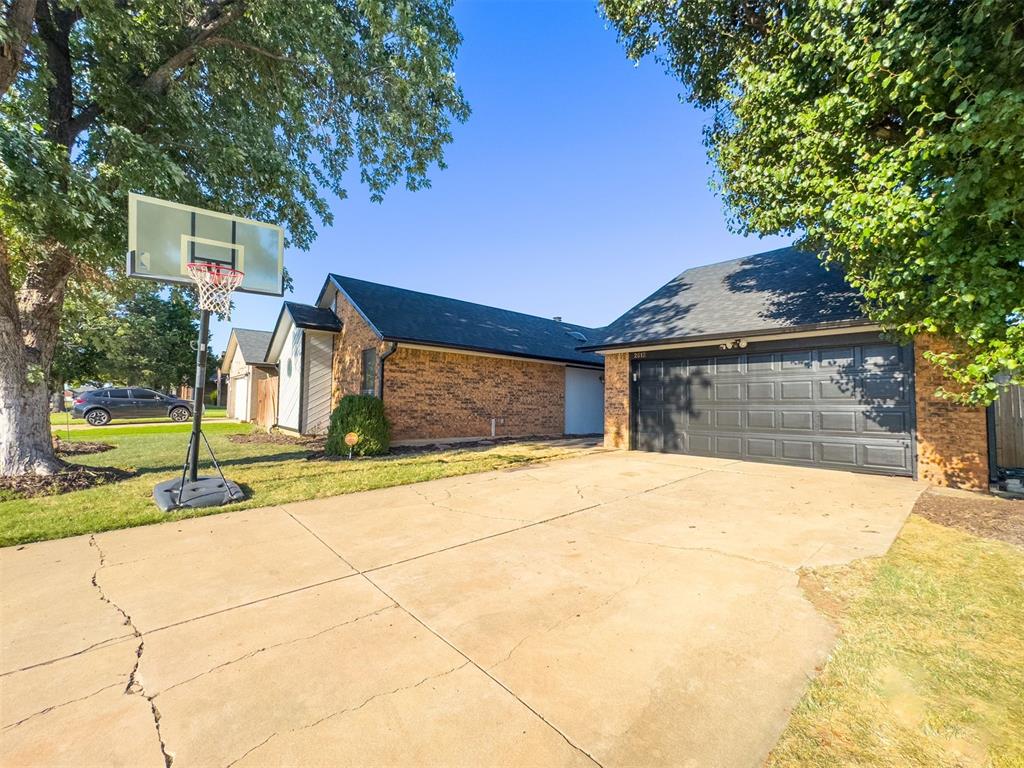 2612 Clover Glen Drive