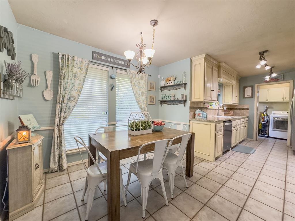 2612 Clover Glen Drive