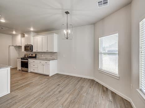 511 Blue Bird Lane