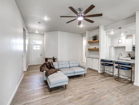 511 Blue Bird Lane