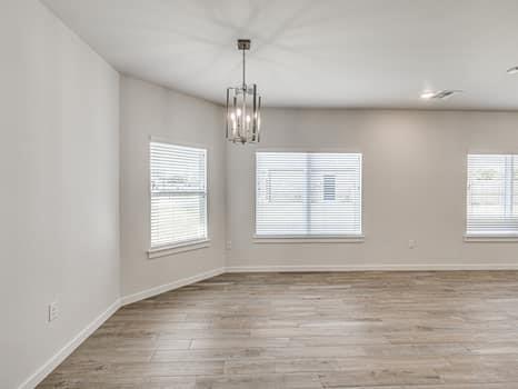511 Blue Bird Lane