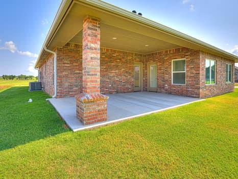511 Blue Bird Lane
