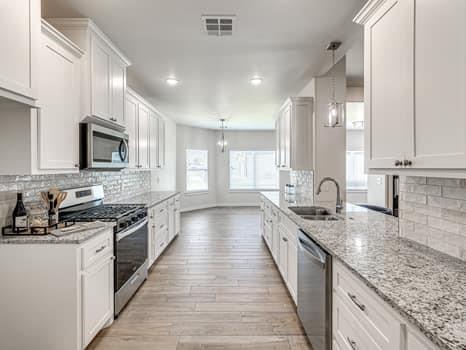 511 Blue Bird Lane