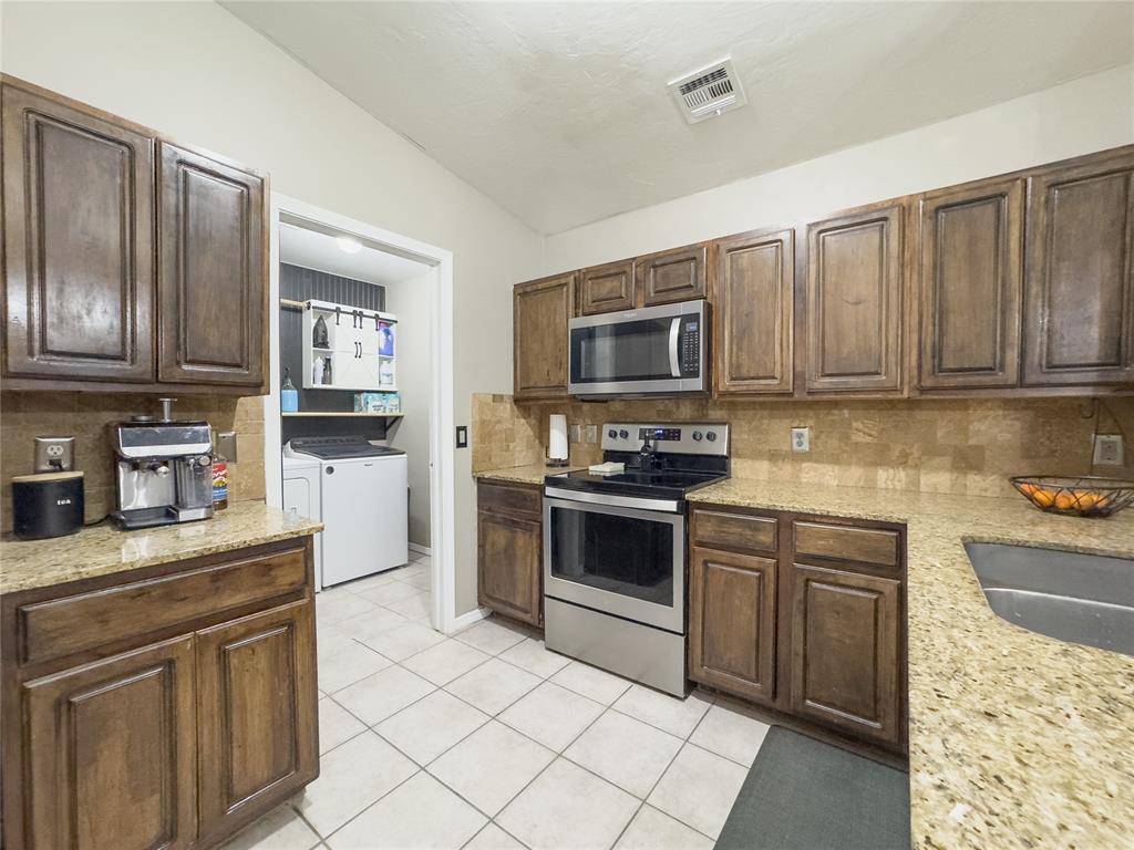 9732 SW 27th Street