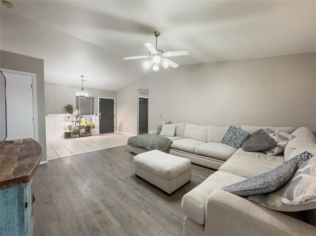 9732 SW 27th Street