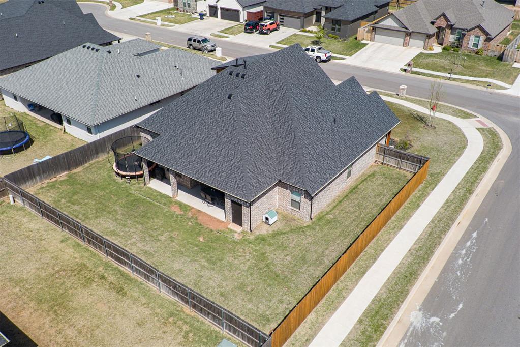 9316 NW 84th Terrace