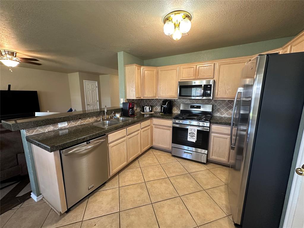 6013 SE 83rd Place
