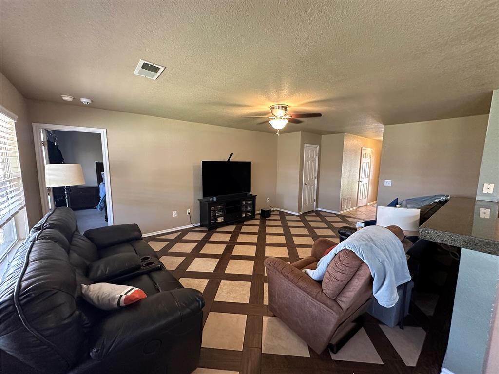 6013 SE 83rd Place