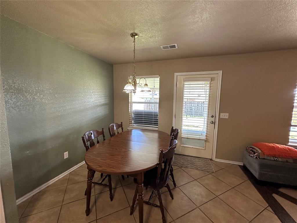 6013 SE 83rd Place