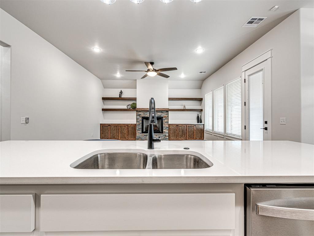 509 Blue Bird Lane