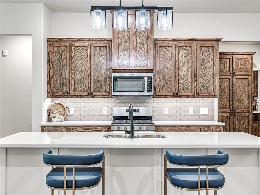 509 Blue Bird Lane