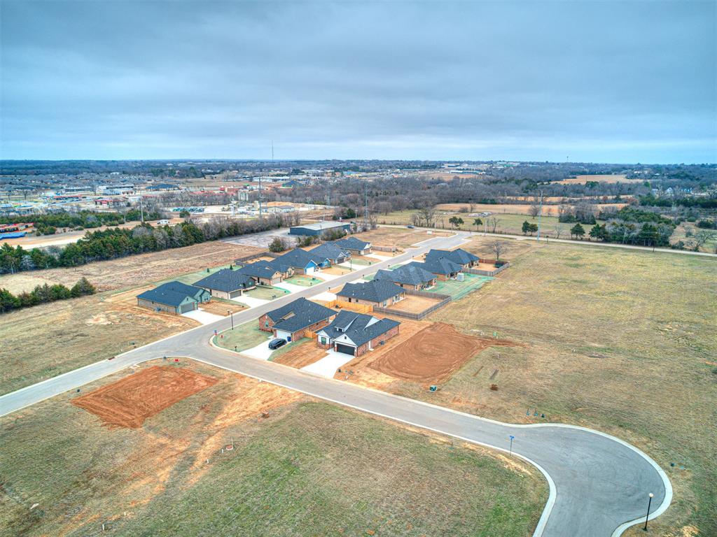 509 Blue Bird Lane