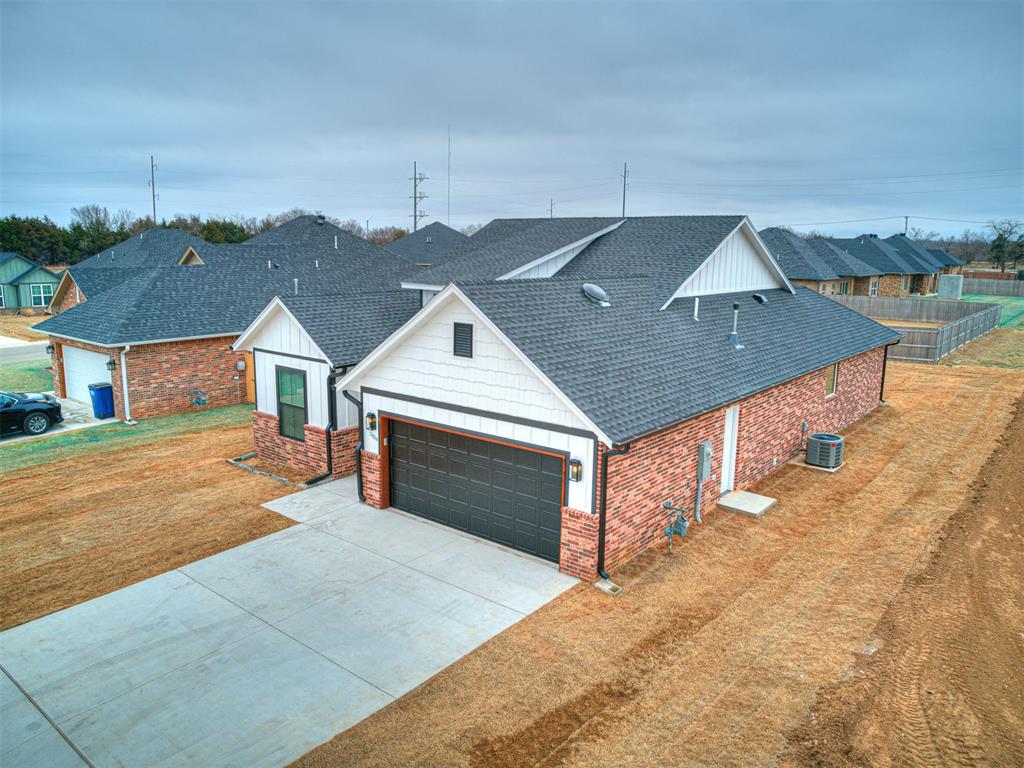 509 Blue Bird Lane