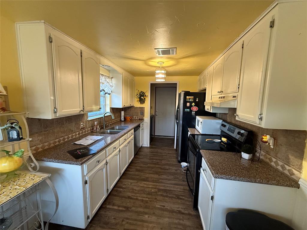 8441 NW 92nd Street