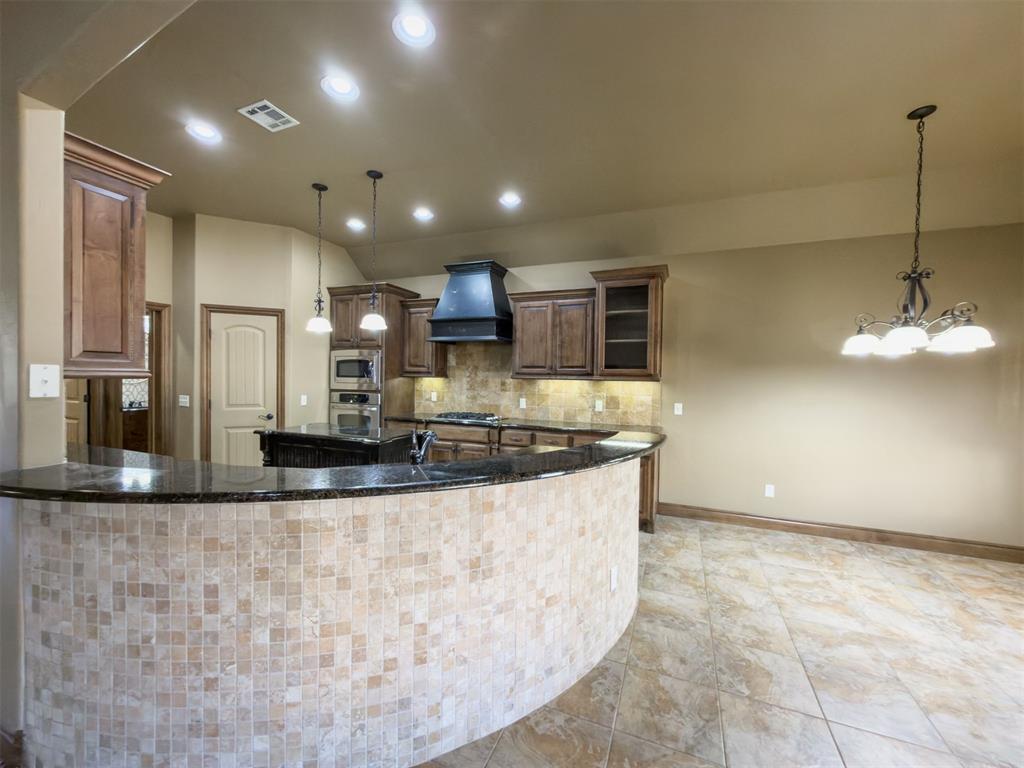 921 NW 194th Avenue