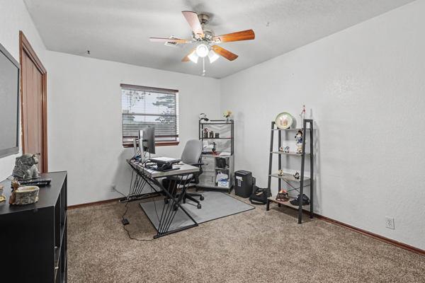 6117 W Gun Hill Way