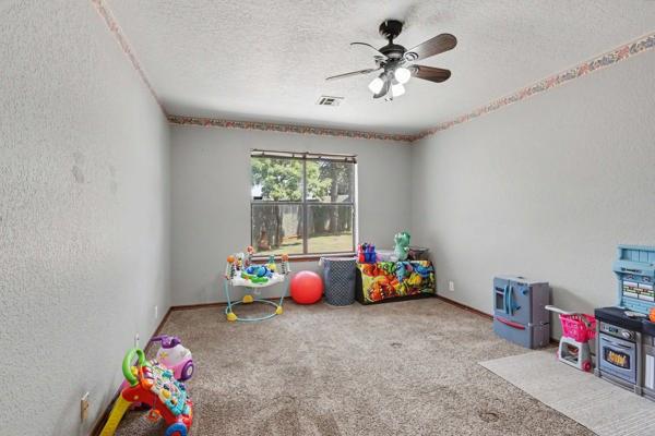 6117 W Gun Hill Way