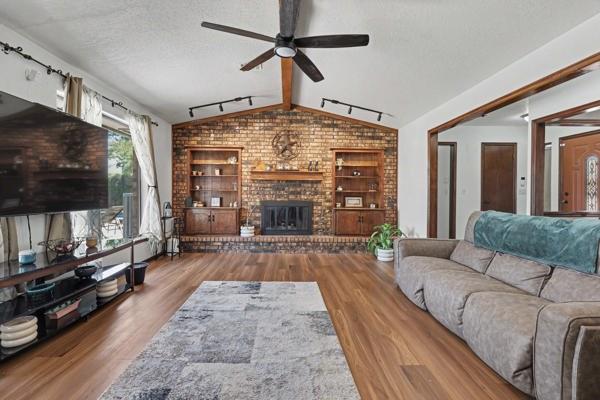 6117 W Gun Hill Way