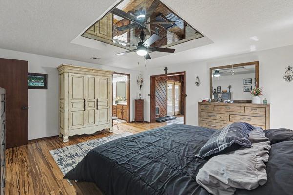 6117 W Gun Hill Way