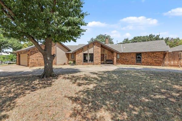 6117 W Gun Hill Way