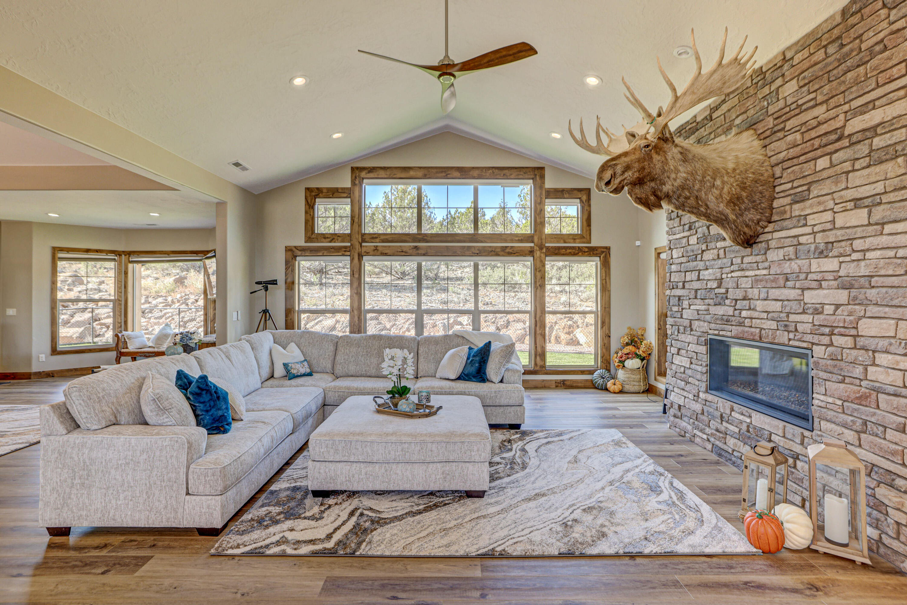 3636 S Canyon Cove DR