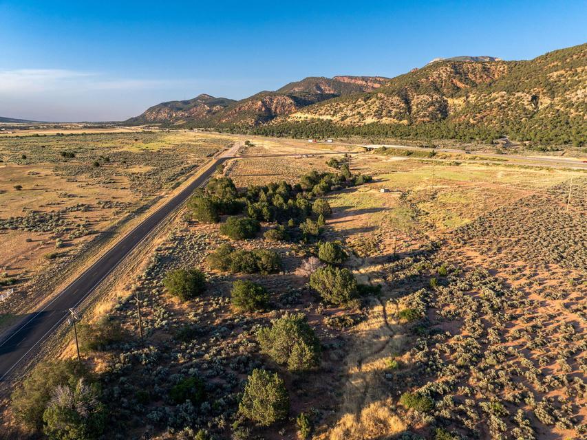 1463 S Old Highway 91