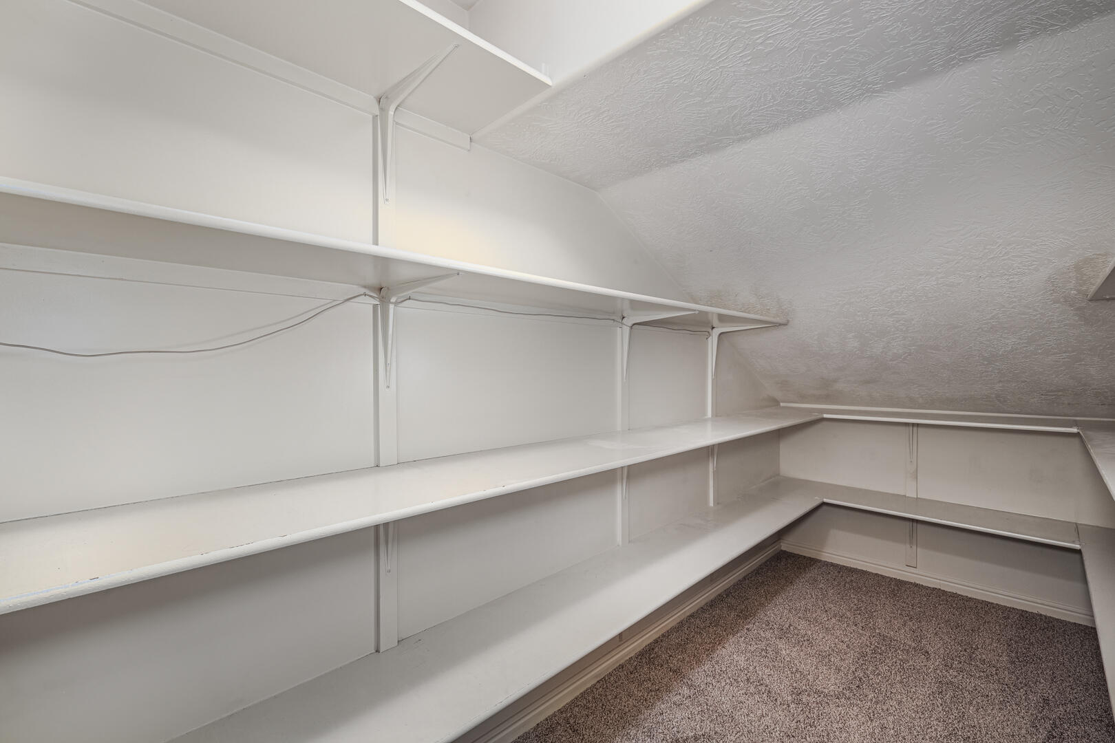 845 N Valley View DR Unit: #919