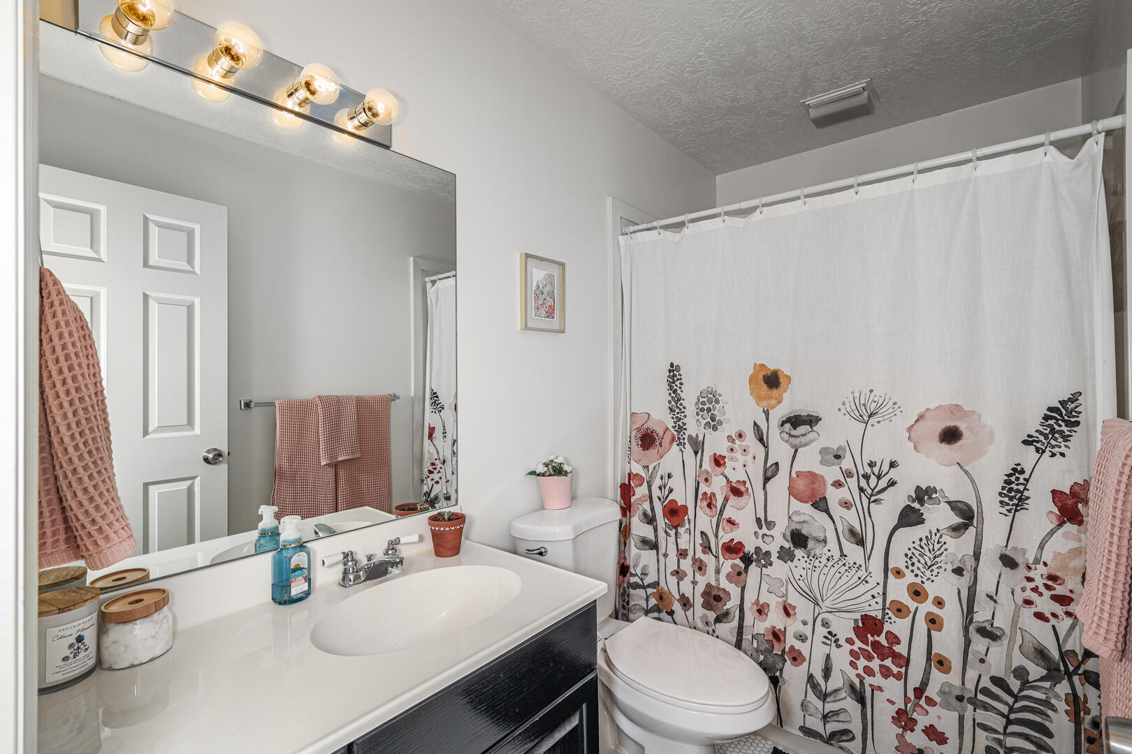 845 N Valley View DR Unit: #919