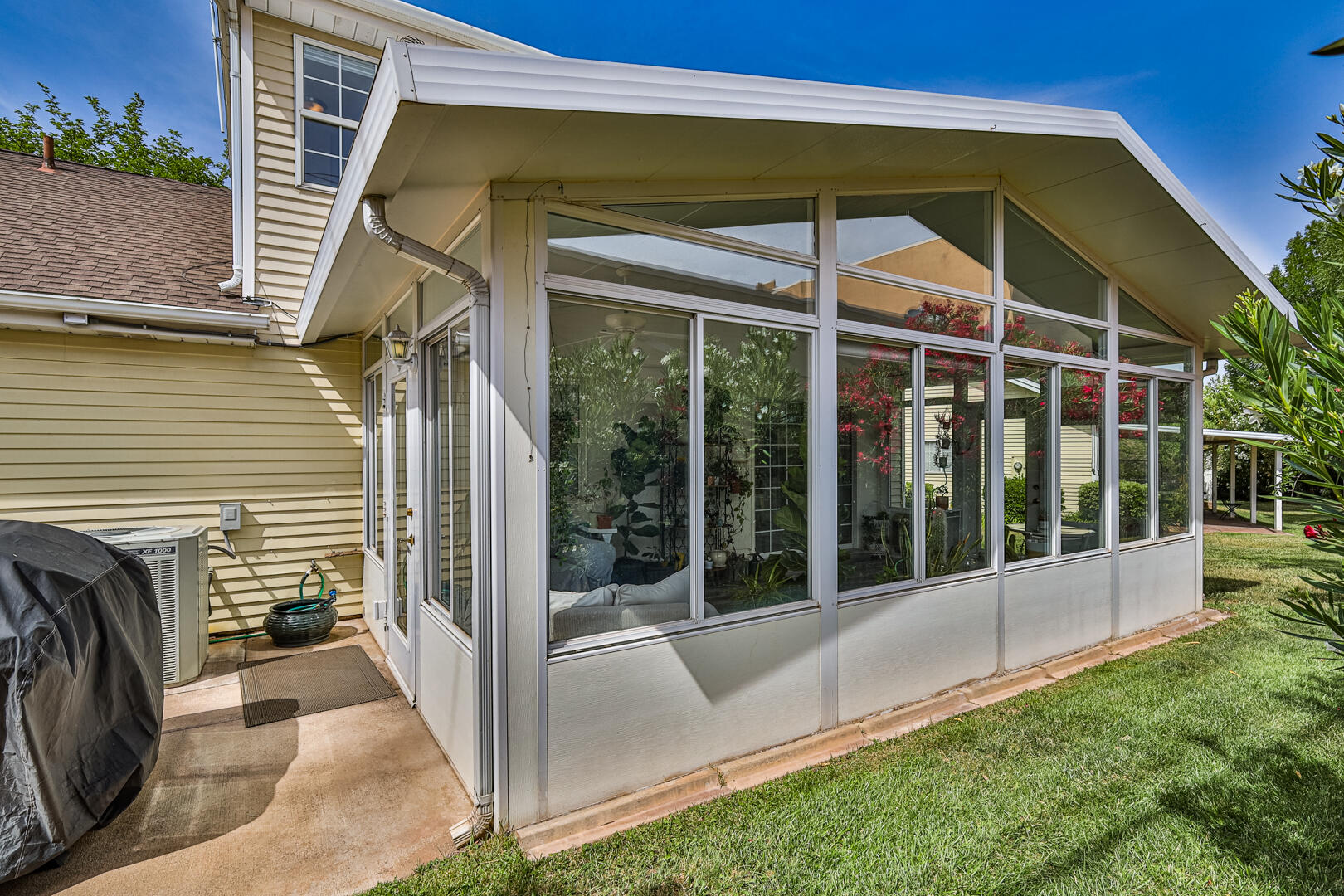 845 N Valley View DR Unit: #919