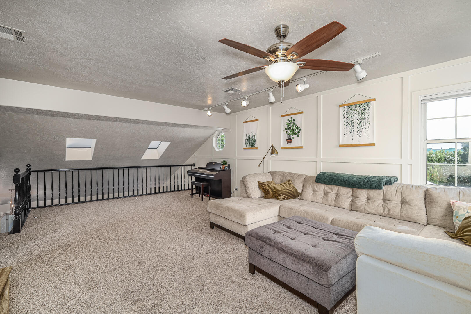 845 N Valley View DR Unit: #919