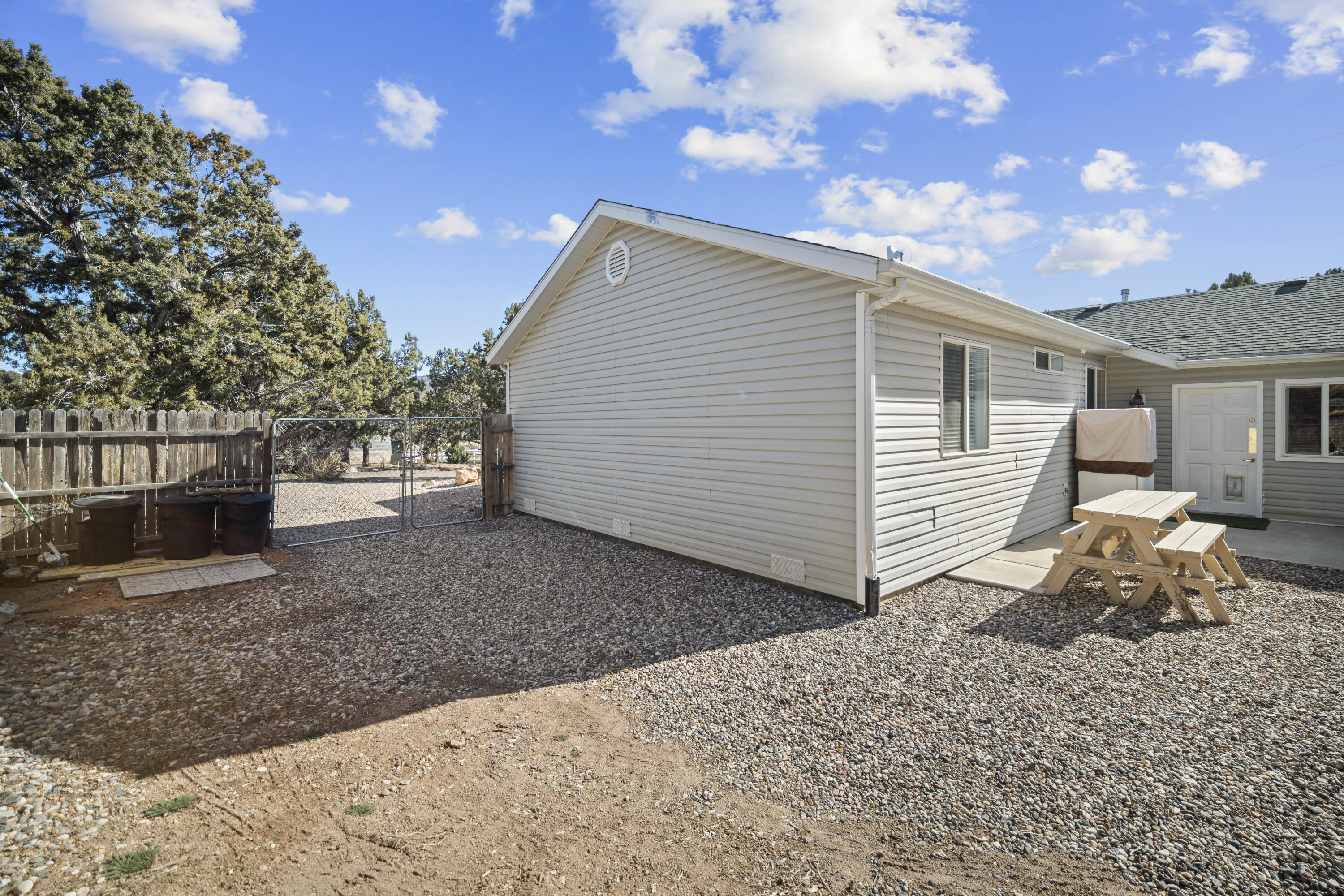 65 N Butch Cassidy Trail