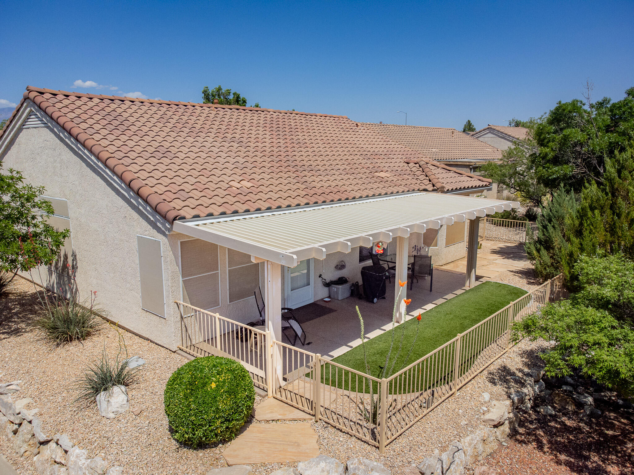 1393 W Summer Poppy DR