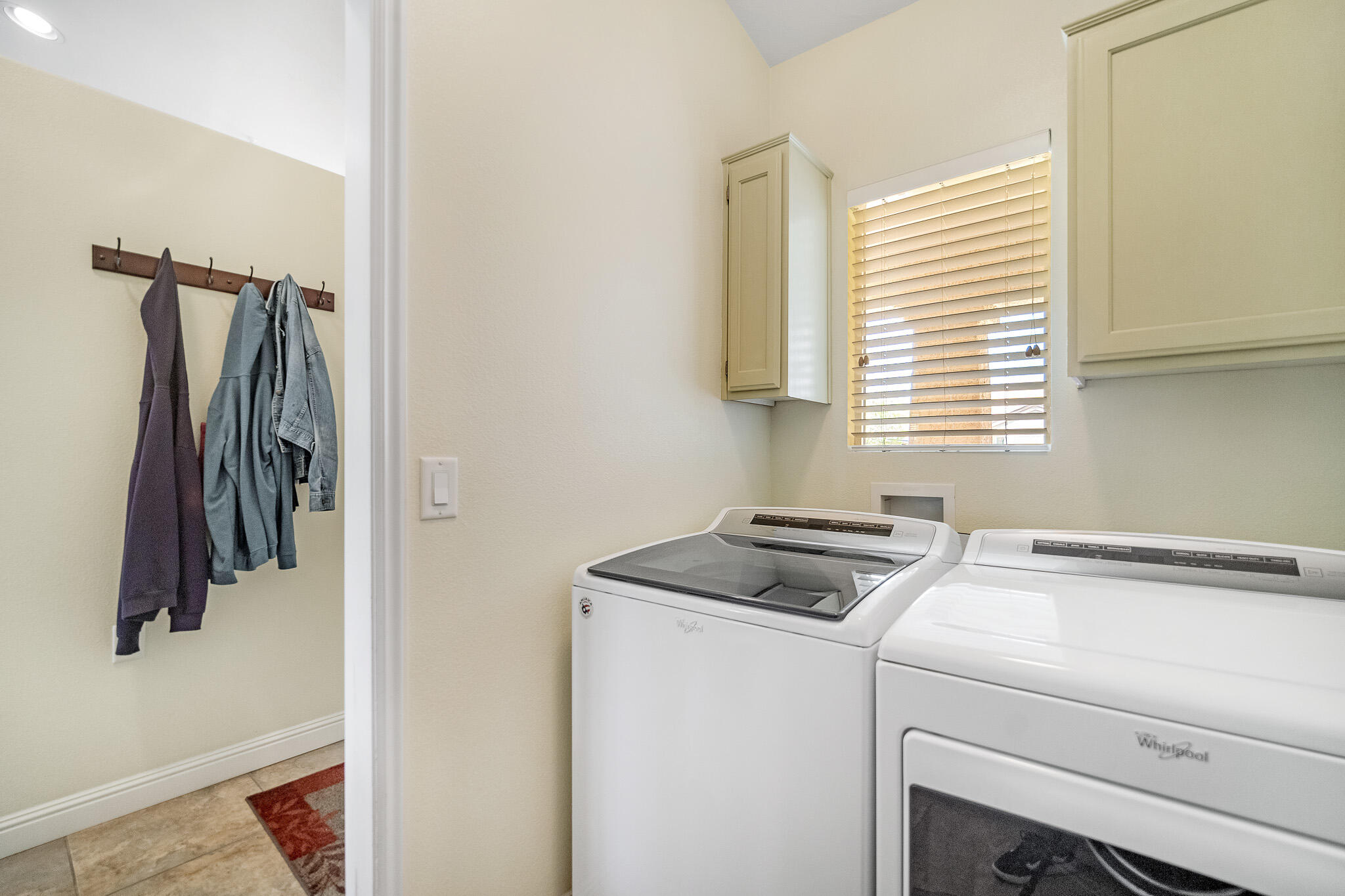 1393 W Summer Poppy DR