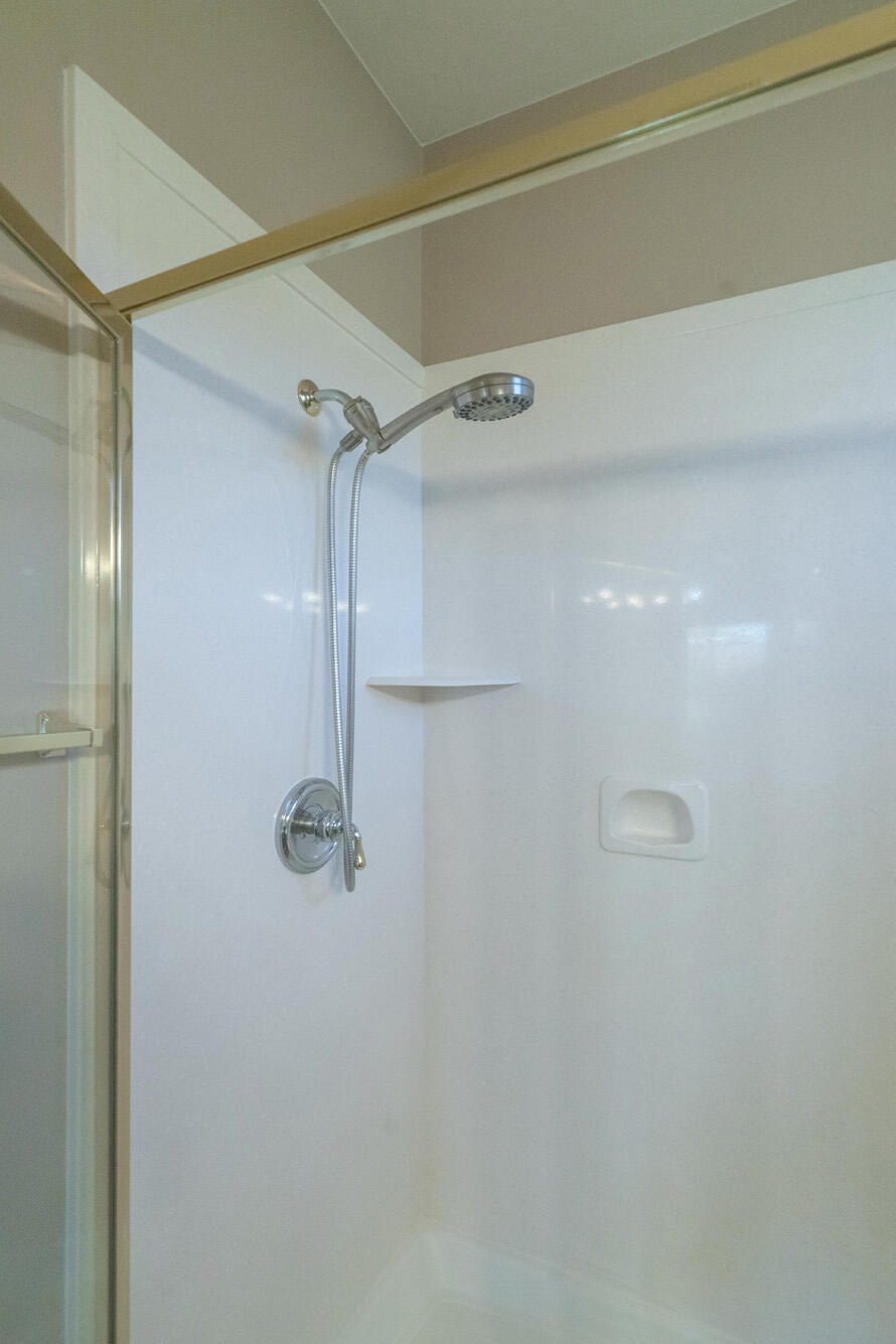 1830 W Heatherglen DR