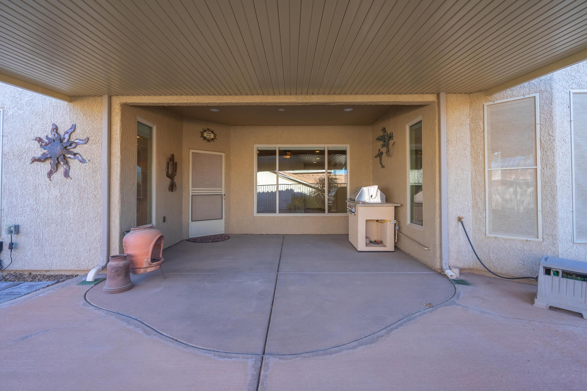 1830 W Heatherglen DR