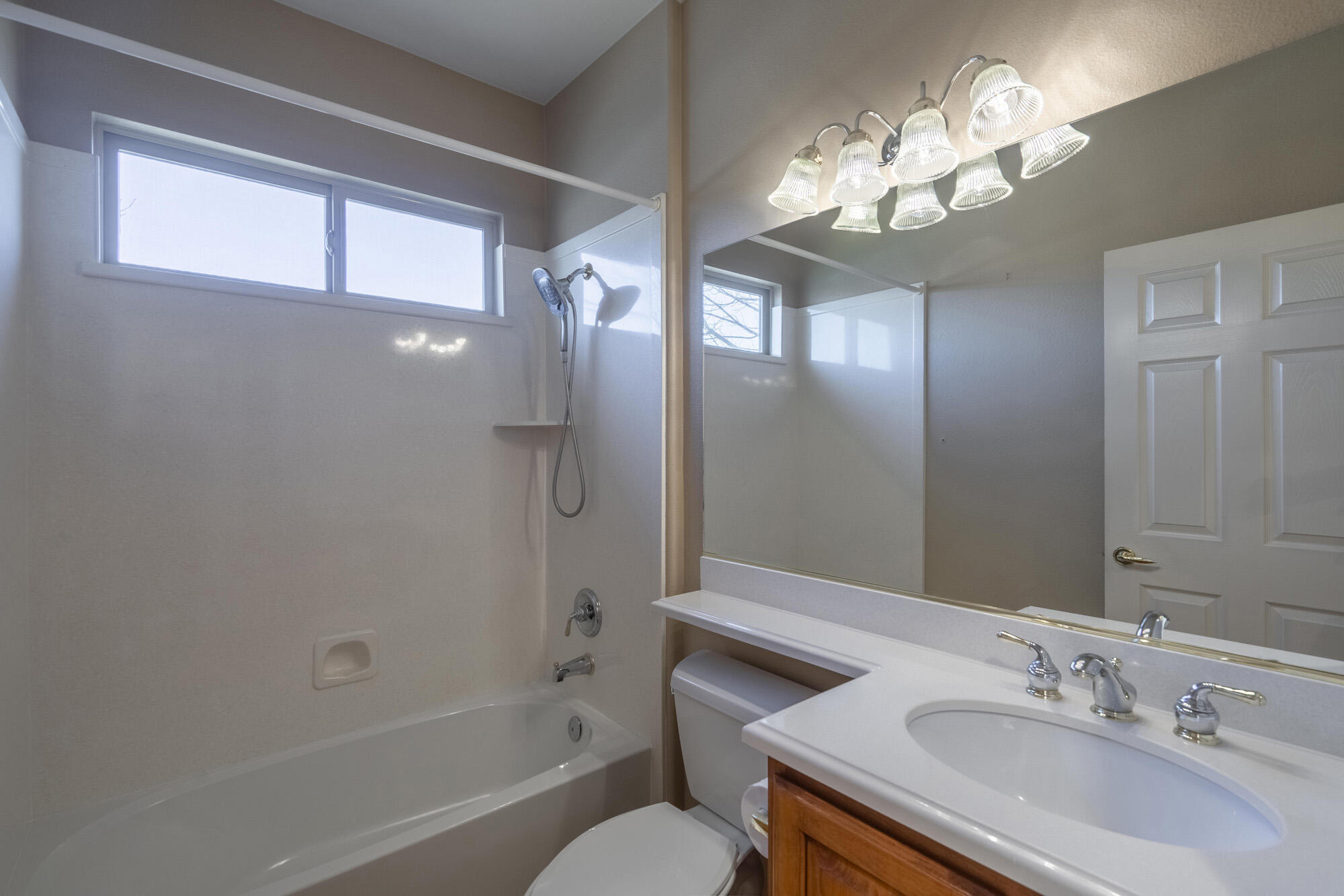 1830 W Heatherglen DR