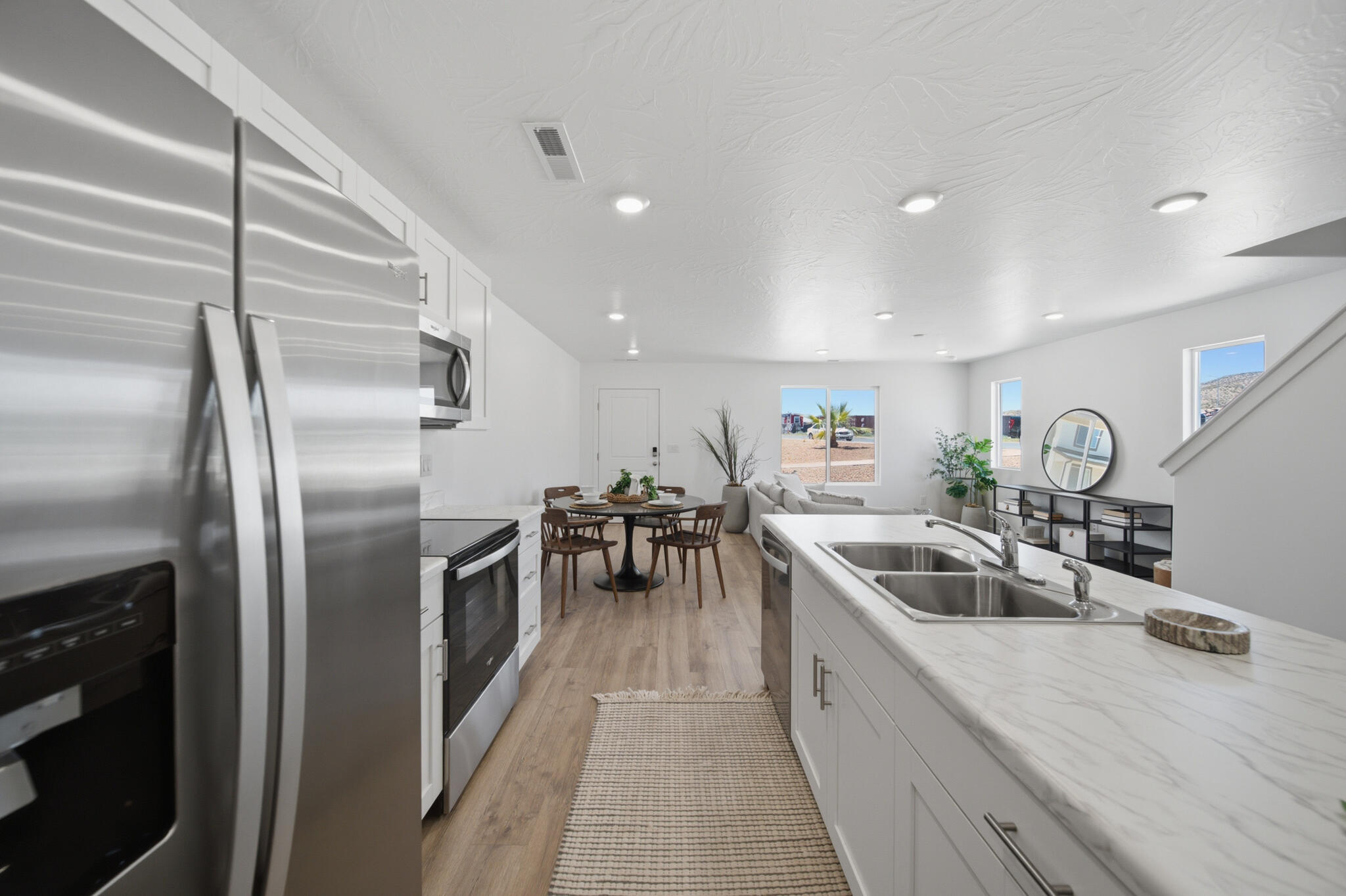 2210 S Wolverine Way 2527