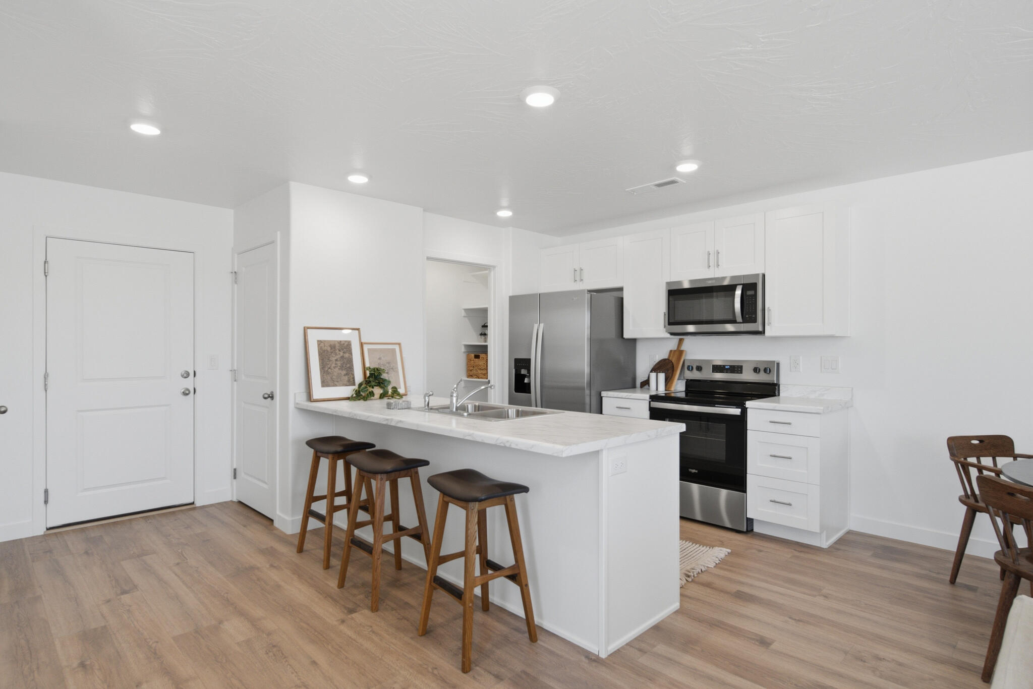 2210 S Wolverine Way 2527