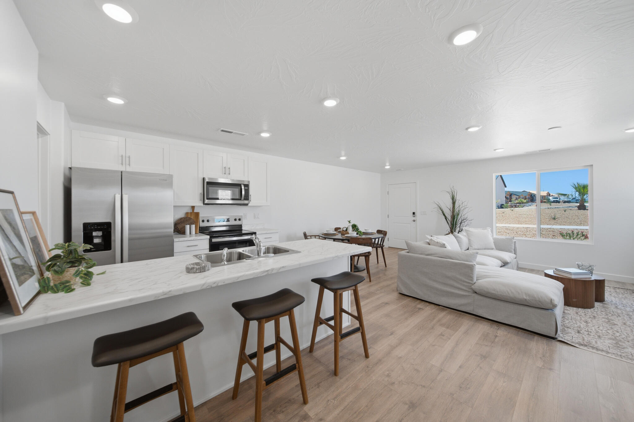 2210 S Wolverine Way 2527