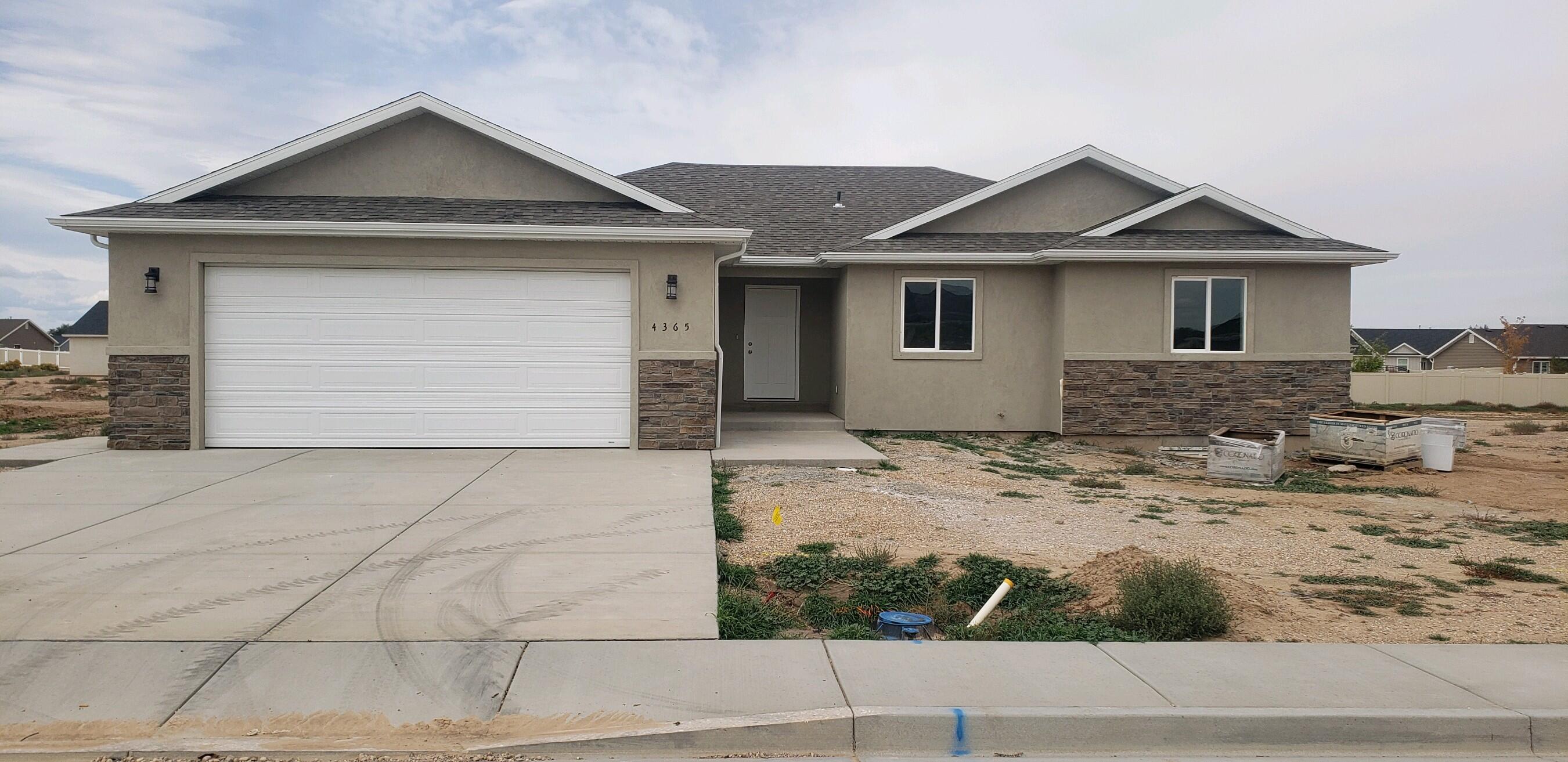 4365 N Gold Dust Trail