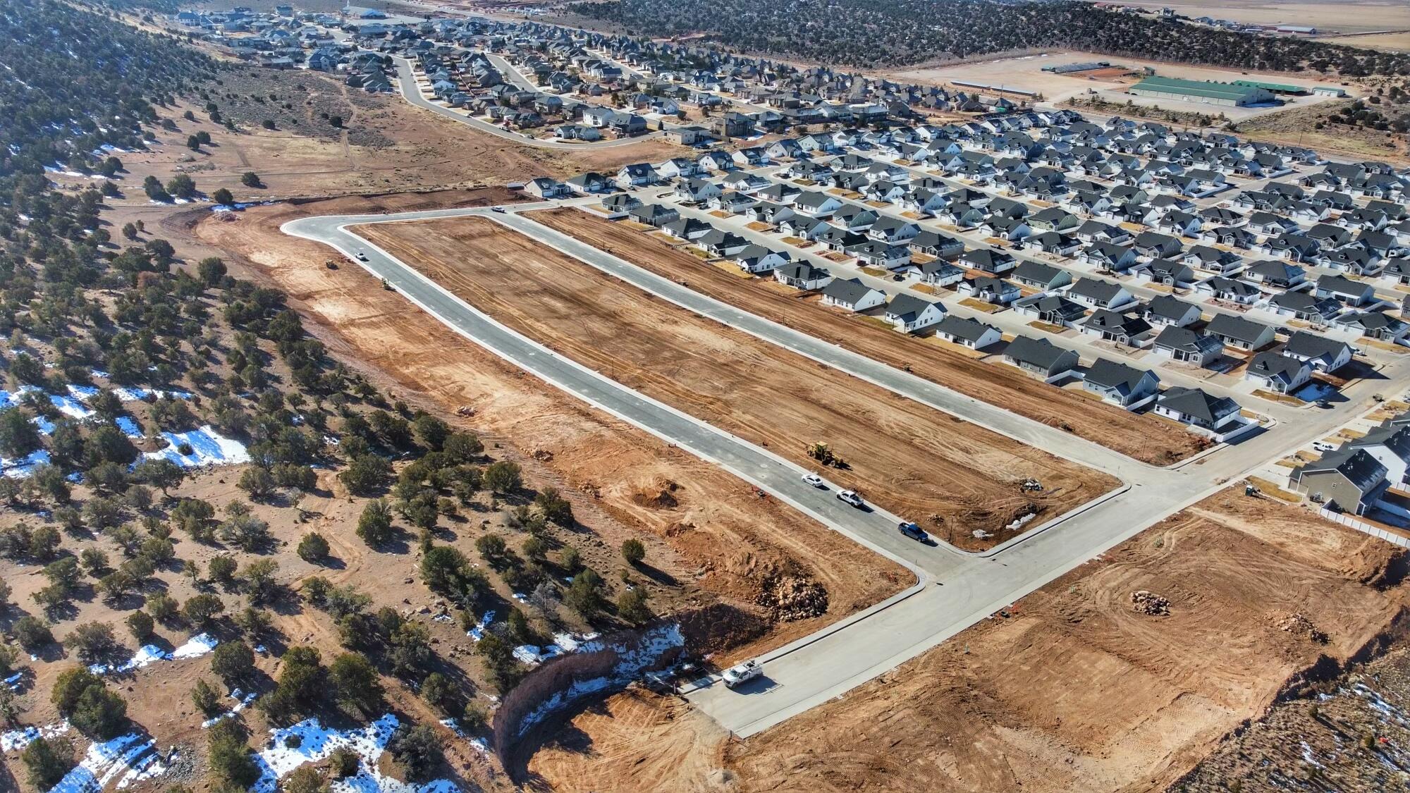 176 N Strathmore LN, (Lot 26) (Lot 26)