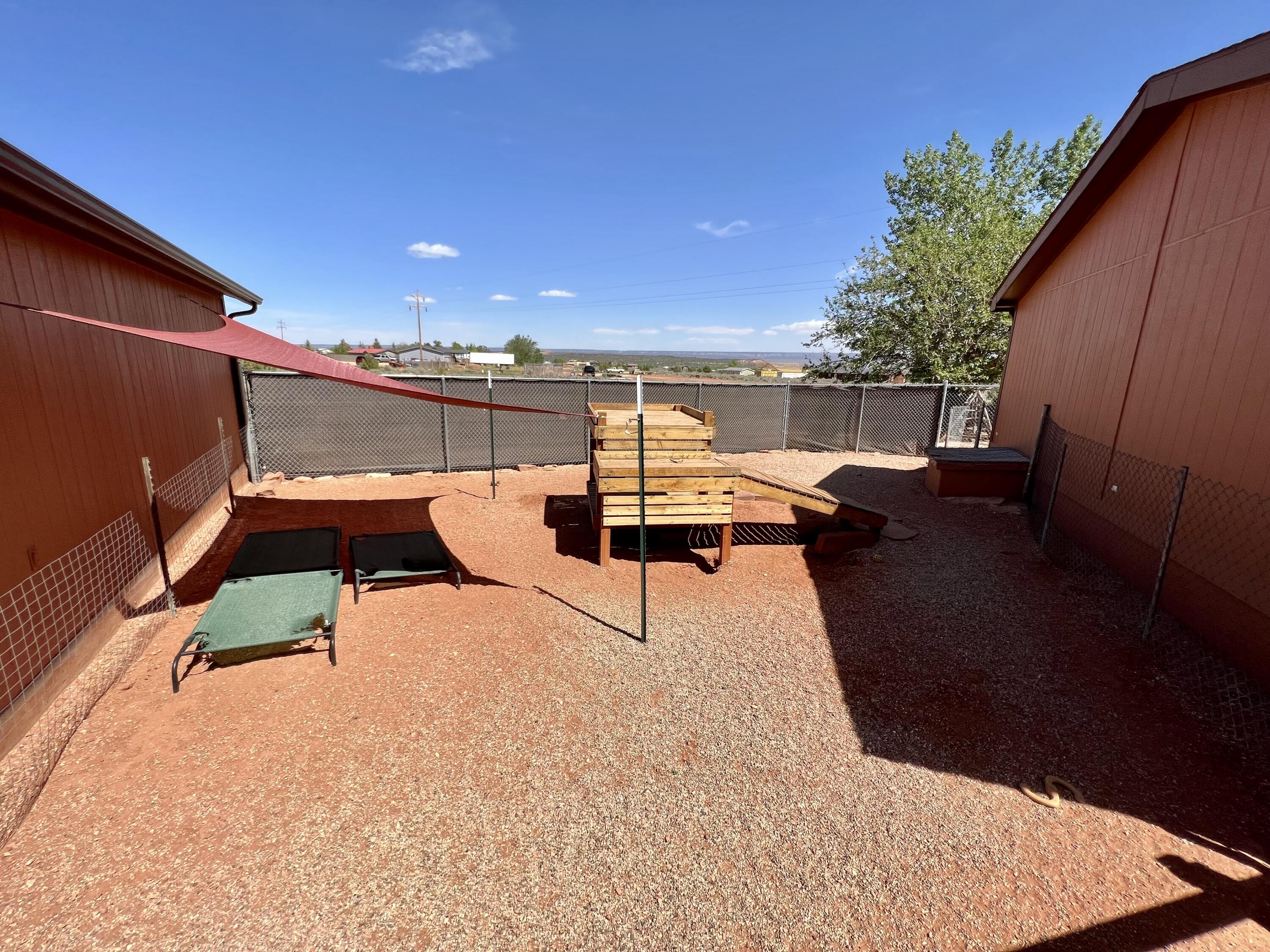 1375 S Desert View DR