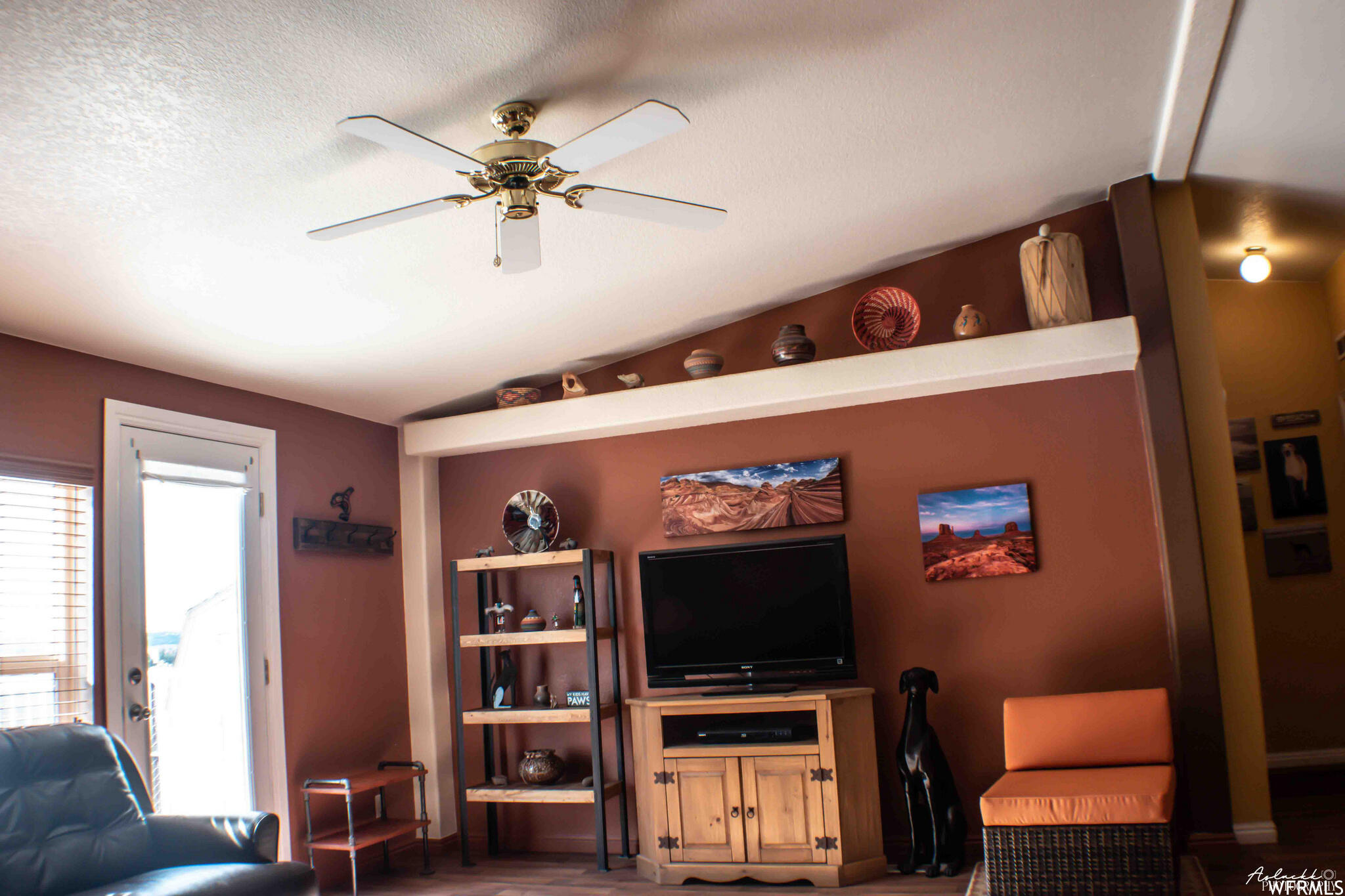 1375 S Desert View DR