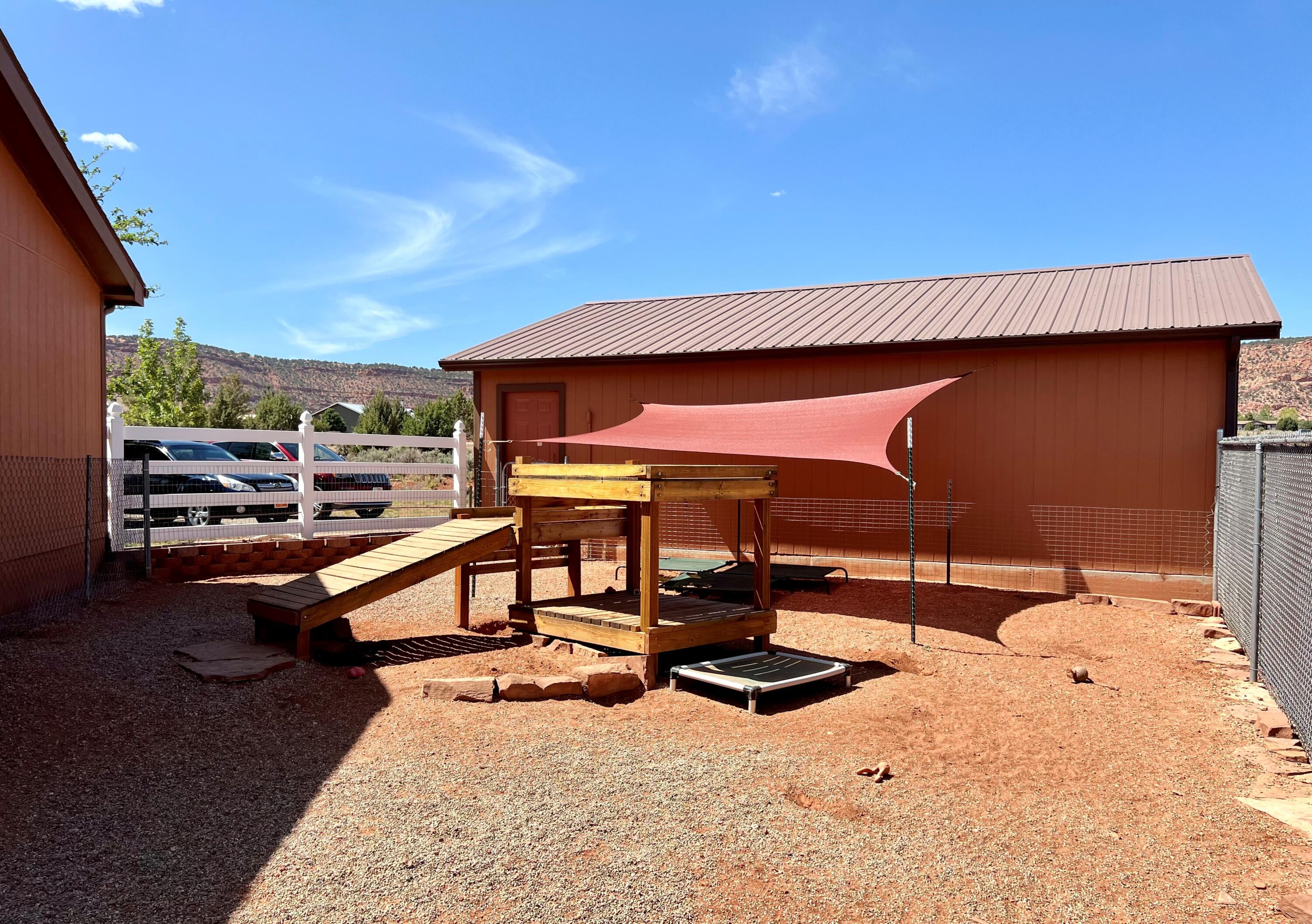 1375 S Desert View DR