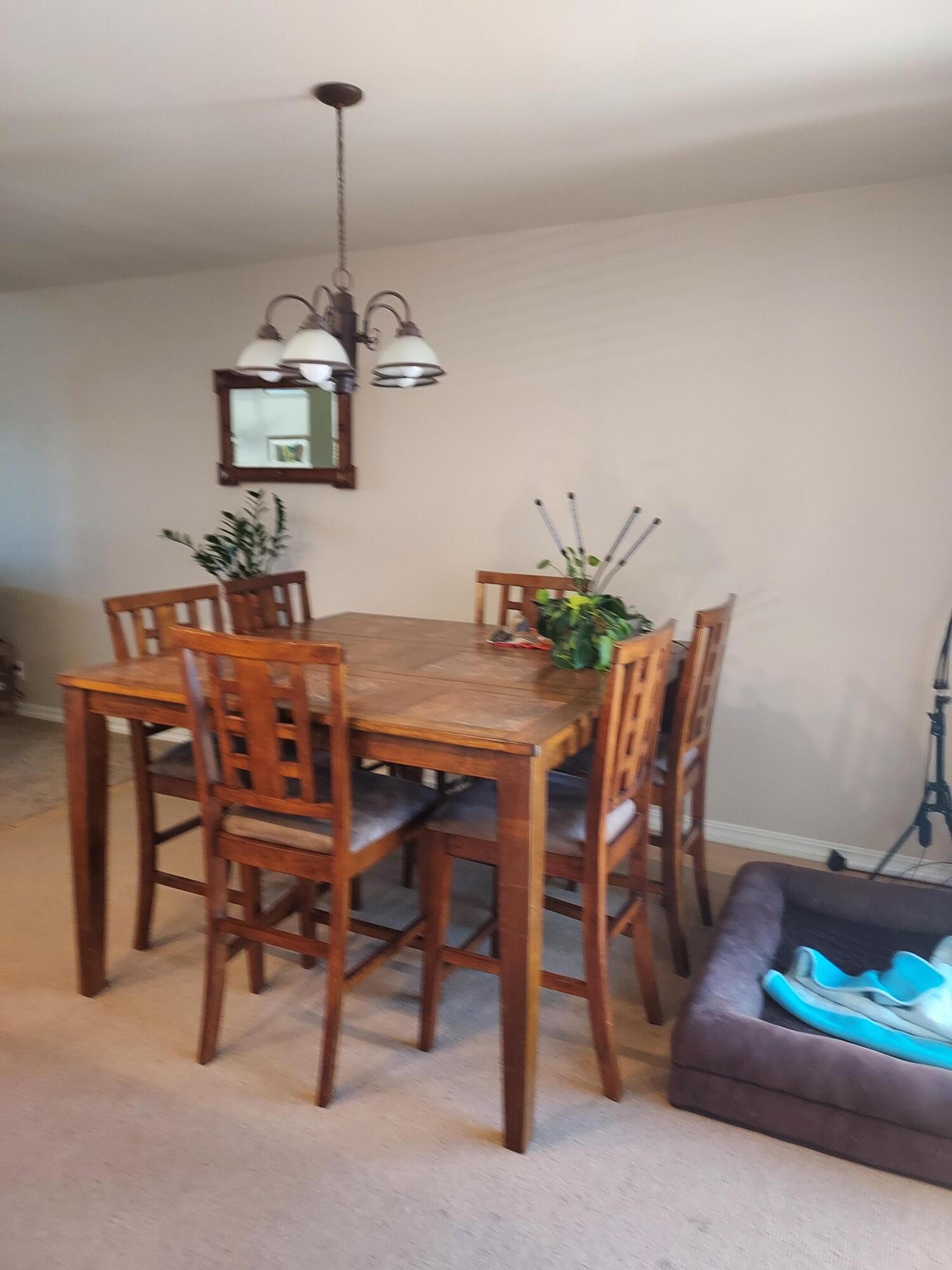 907 S Three Fountains DR