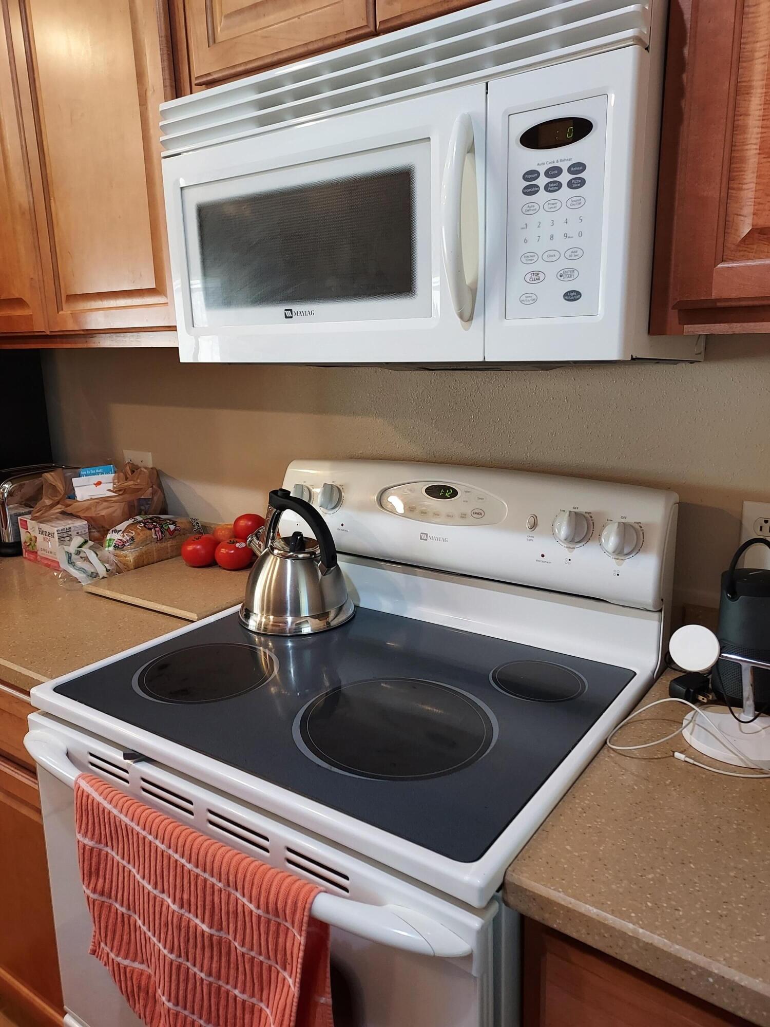 907 S Three Fountains DR